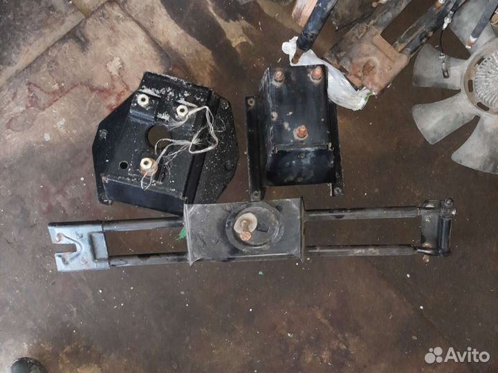 Кронштейн запасного колеса УАЗ Патриот Хантер 469