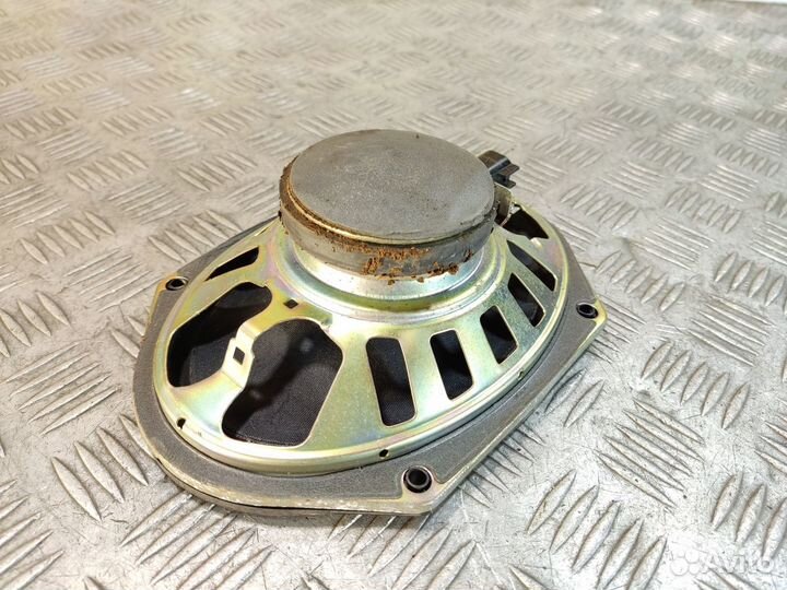 Динамик Ford Fiesta 2001-2008