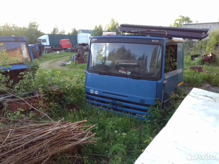 Кабина Рено Мажор