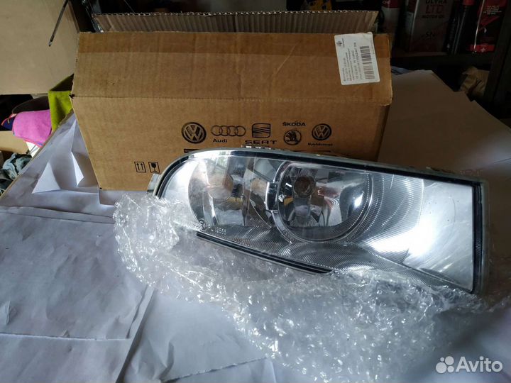 Фара противотуманная правая Шкода октавия
