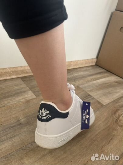 Кроссовки женские adidas