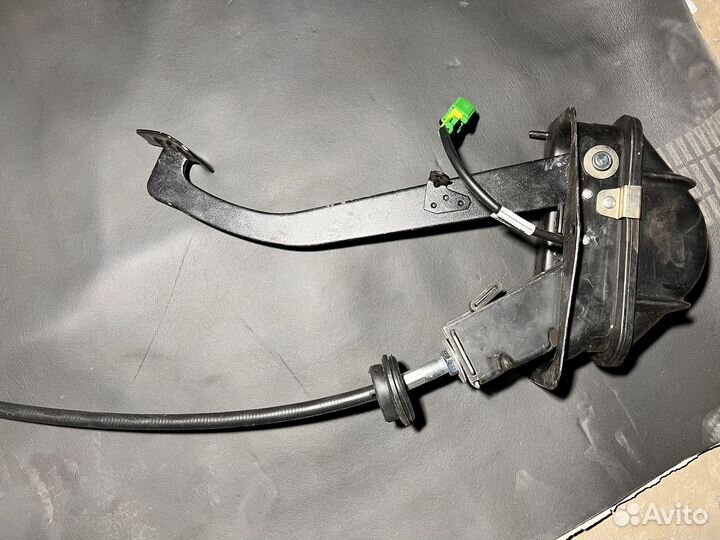 Педаль сцепления priora