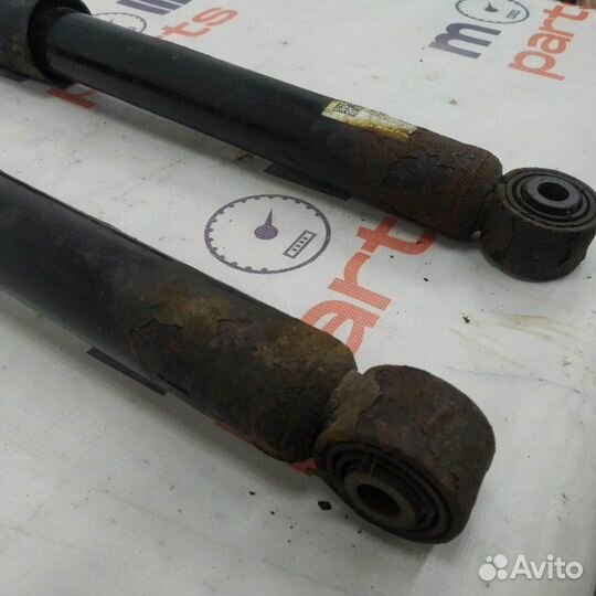 Амортизатор задний Audi Q3 8U 2014