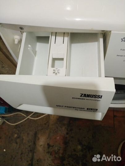 Стиральная машинка zanussi 5кг