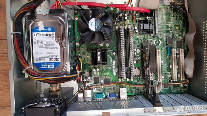 Сервер Intel Xeon 3085 3GHz