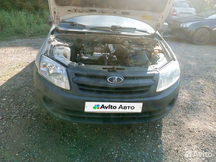 LADA Granta 1.6 МТ, 2013, битый, 179 350 км