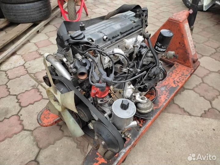 Двигатель бензин w124 E-class 102.963
