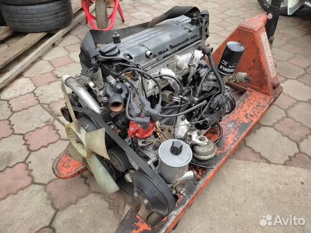 Двигатель бензин w124 E-class 102.963