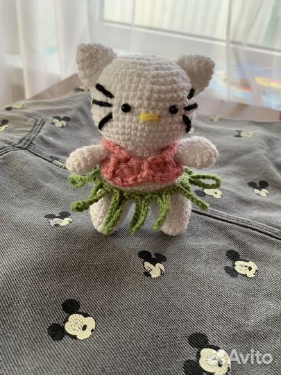 Hello kitty брелок