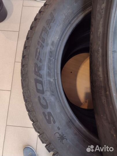 Pirelli Scorpion Ice Zero 2 235/55 R18 104H