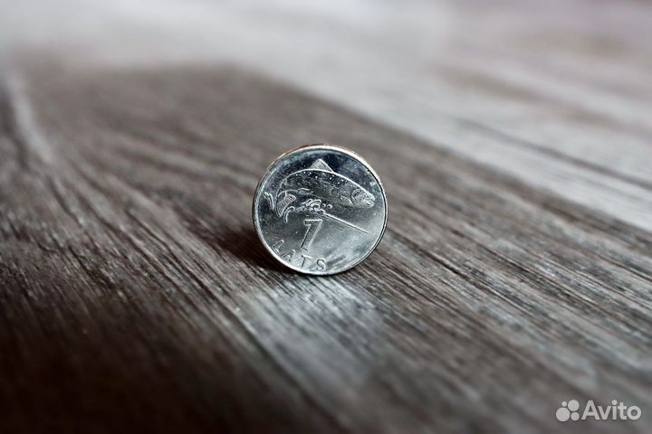 Монета 1 лат (Латвийская Республика)