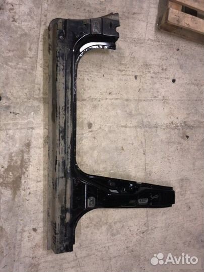 Порог передний левый Nissan Tiida C11