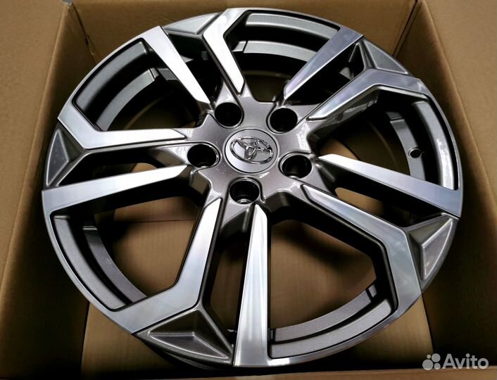 Диски R17, 5x114,3 Toyota Rav 4, новые