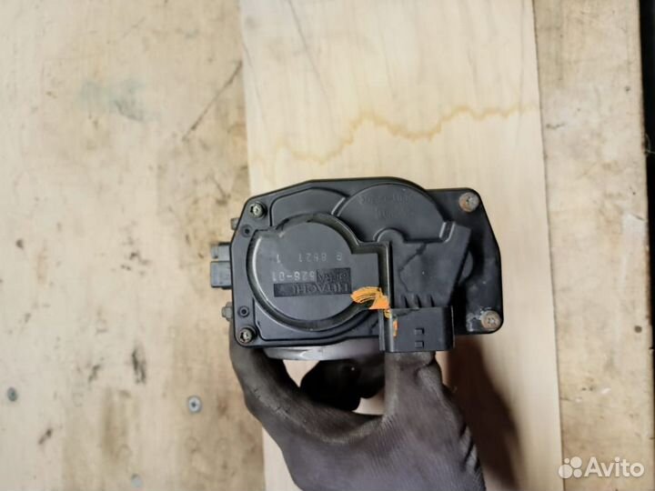 Дроссельная заслонка Subaru