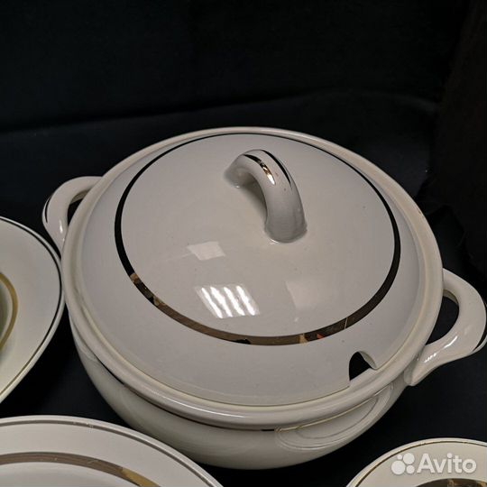 Сервиз столовый, фарфор зик. СССР