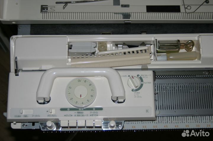 Вязальную машинку Brother KH-930 Электронная