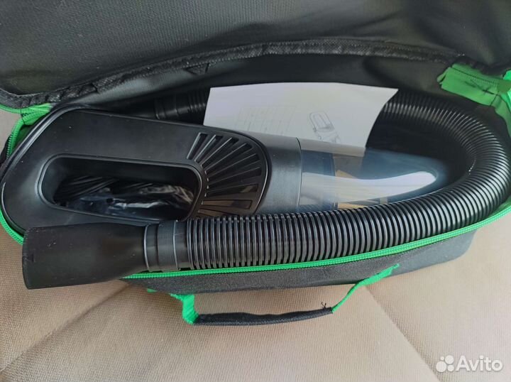 Автомобильный пылесос