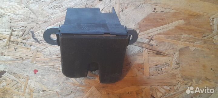 Замок 5 двери volkswagen touran