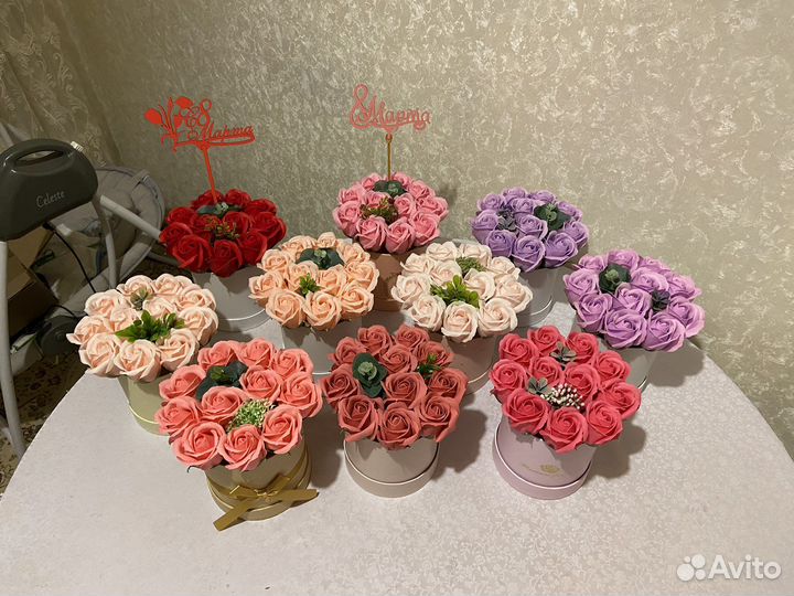 Мыльные розы в шляпной коробке