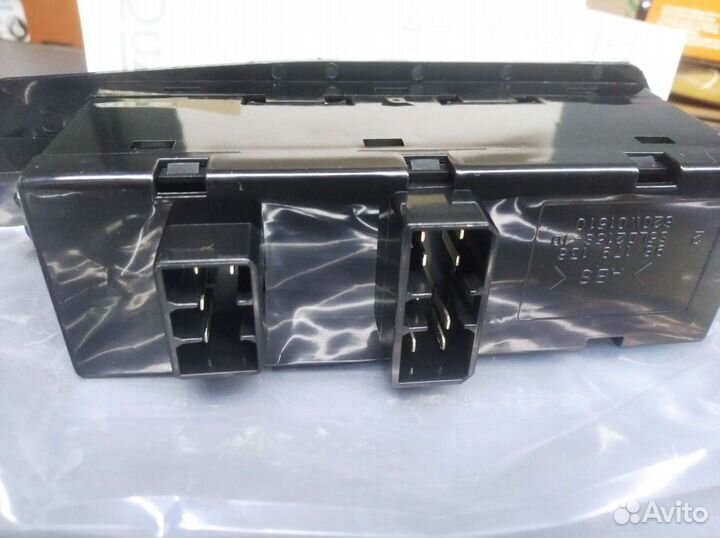 Блок управления стеклоподъемниками Нексия