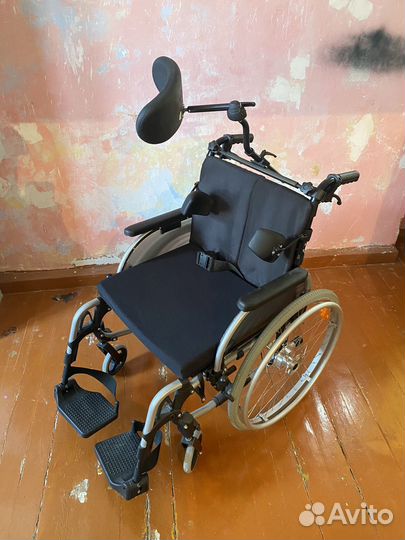 Инвалидная коляска