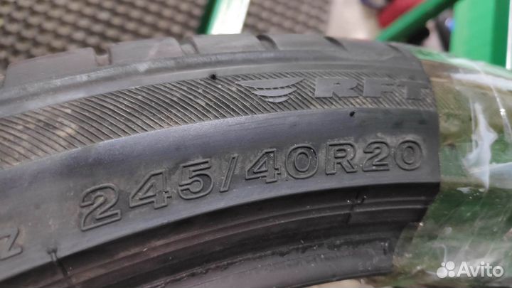 Bridgestone Potenza S001 245/40 R20 99Y