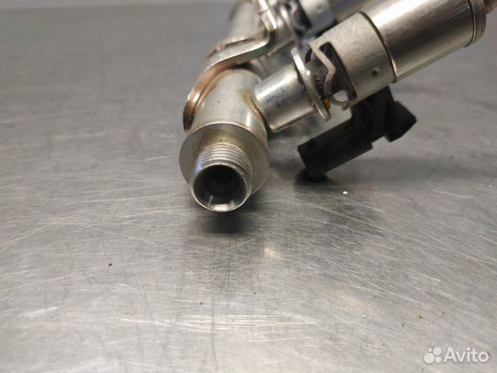 Рейка топливная (рампа) Skoda Octavia A7 chpb