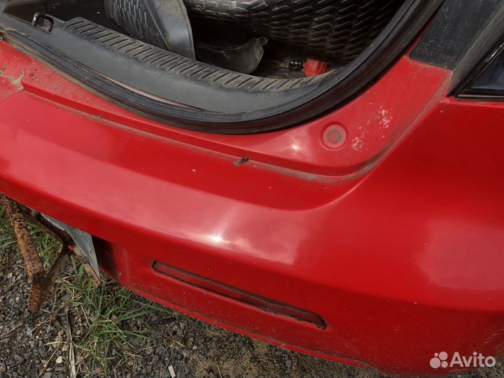 Задний бампер Mazda 3 bk хэтчбек