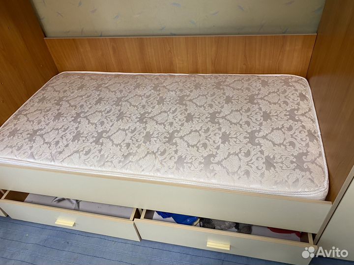 Кровать двухярусная детская