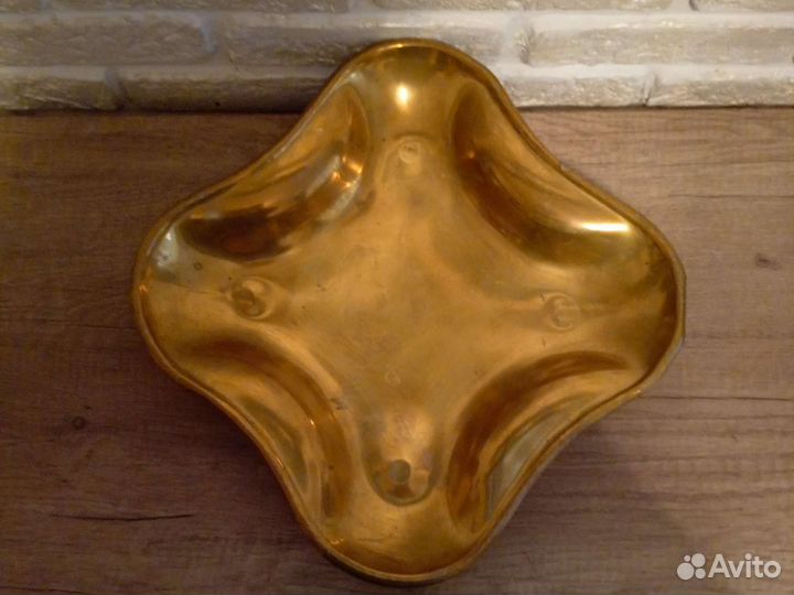 Блюда из латуни