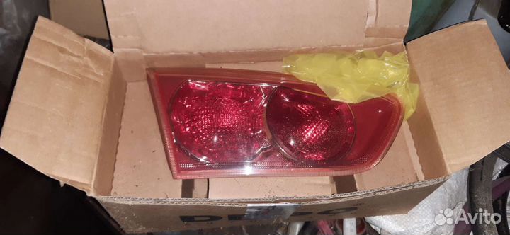 Задний фонарь на lancer10