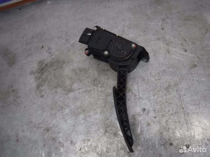 Педаль газа Лада Калина 11183 2012