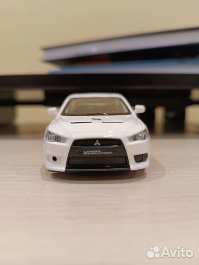 Моделька Mitsubishi Lancer Evolution