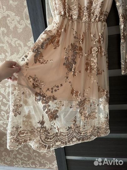 Платье вечернее с пайетками (размер S)