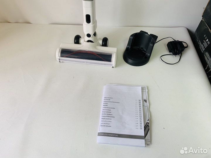 Вертикальный пылесос Tefal TY6975WO