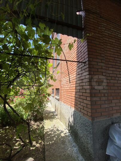 Дом 183,5 м² на участке 7,3 сот.