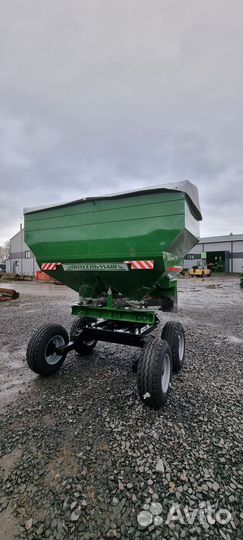 Разбрасыватель удобрений Оптсельмаш Лидер 2500, 2023