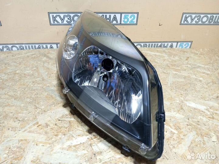 Фара правая Renault Sandero Stepway (09-14г) черна