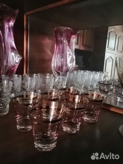 Рюмки, бокалы хрустальные и из цветного стекла