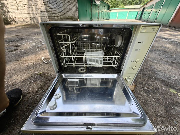 Посудомоечная машина Zanussi