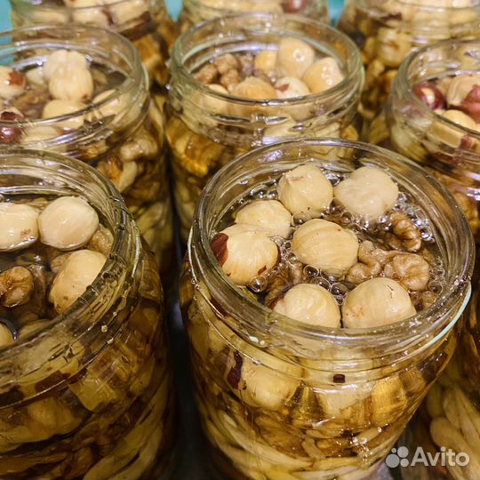 Орех и мед. Мед и орехи. Новый год подарок