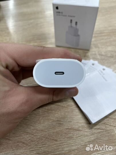 Блок питания Apple 20W USB-C