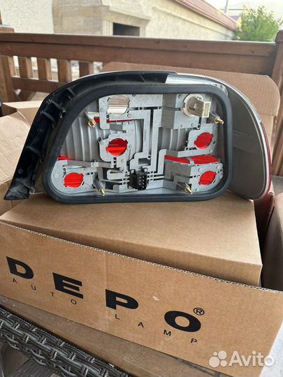 Задняя фара bmw 7 e38 левая