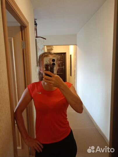 Футболка женская nike xs