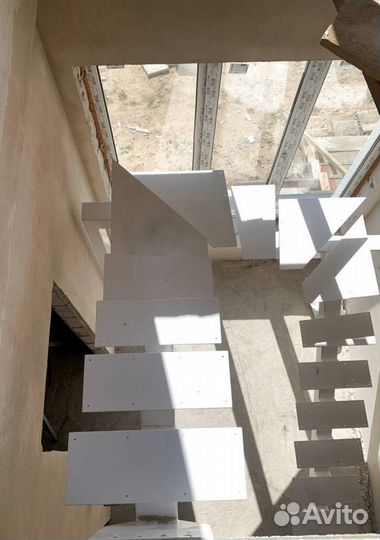 Металлических лестниц Монтаж