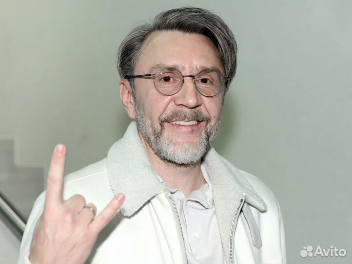 Поздравит Сергей Безруков по видео или другие зв