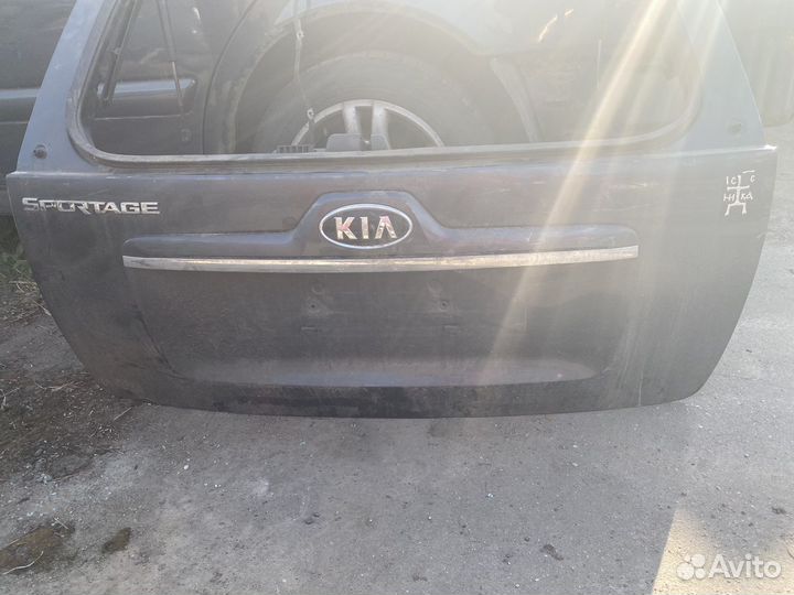 Крышка дверь багажника Kia sportage 2