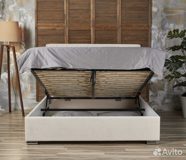 Кровать мягкая 160*200 