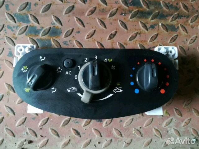 Блок управления печкой Renault Logan 1