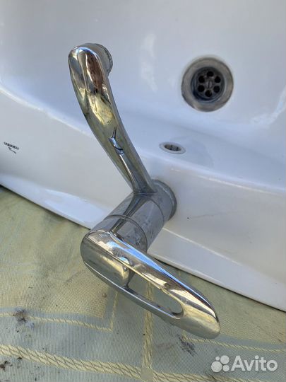 Раковина в ванную бу